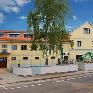 Vendégház A Restaurace Simanda
